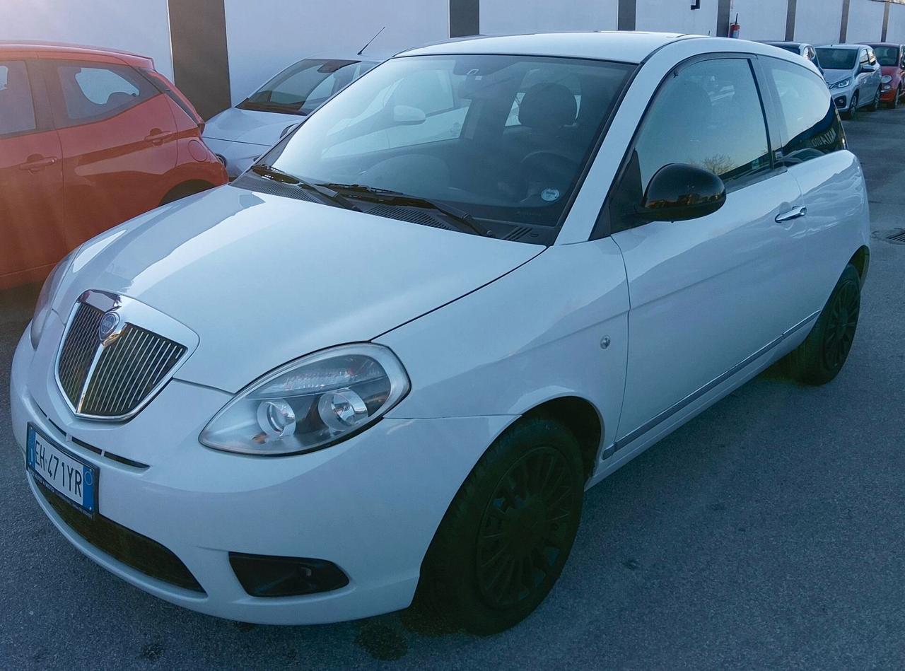Lancia Ypsilon 1.2 DIVA