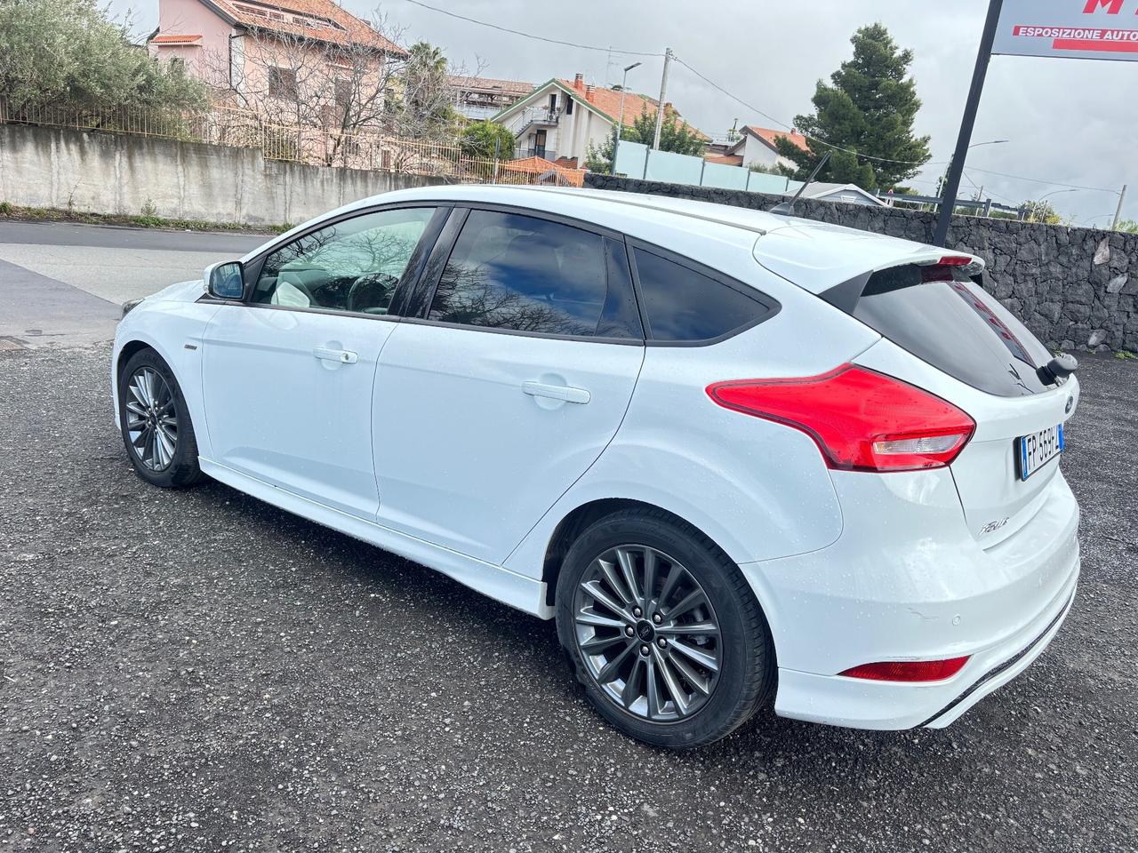 Ford Focus 1.5 TDCi 120 CV Start&Stop ST Line