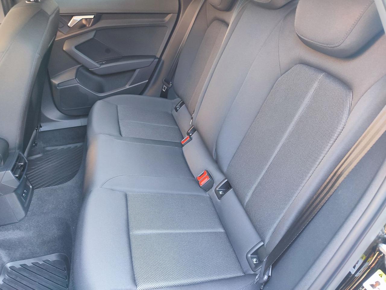 Audi A3 1.0 30 TFSI MHEV Sportback Business #9915