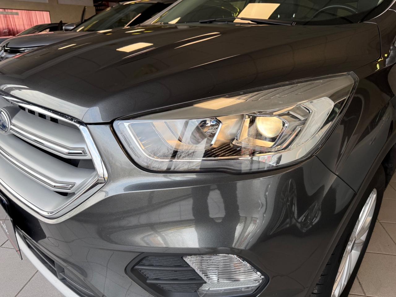 Ford Kuga 1.5 TDCI 120 CV S&S 2WD Titanium