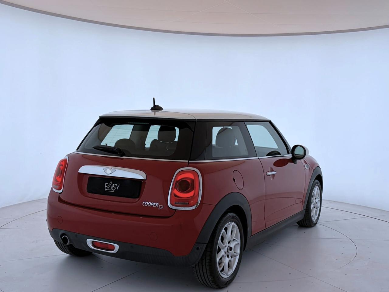 Mini Cooper D 1.5 3p - NEOPATENTATI - TAGLIANDI MINI