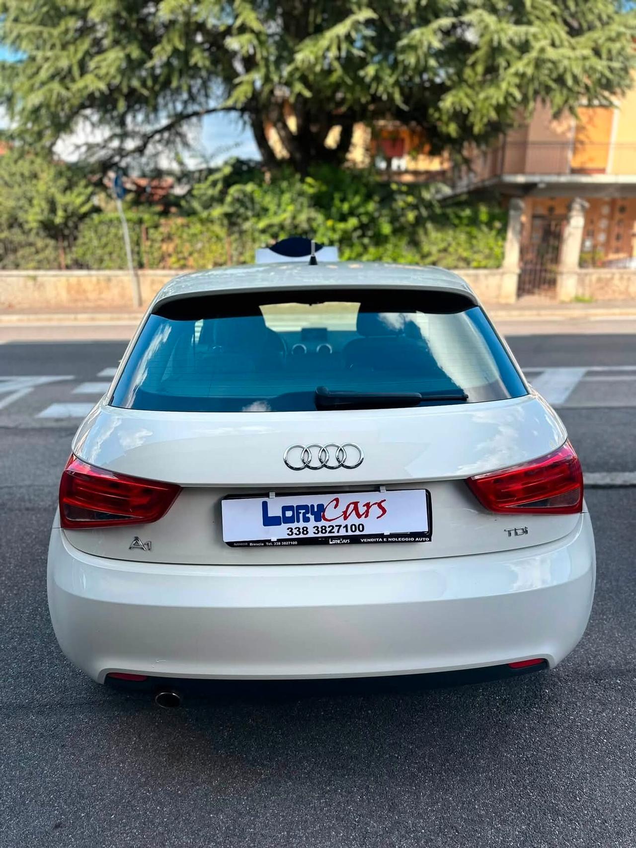 Audi A1 1.6 TDI Attraction NEOPATENTATI