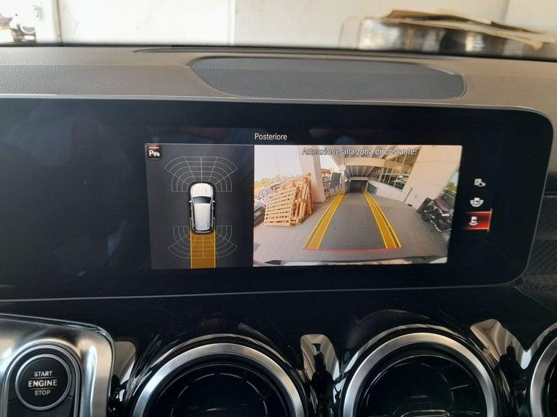 Mercedes-Benz GLB 200 Premium auto
