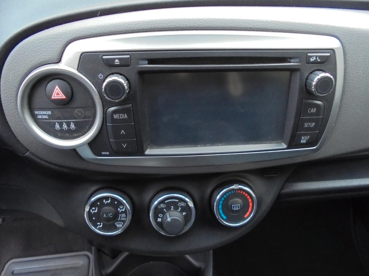 TOYOTA YARIS 1.0 VVT-i ACTIVE – UNIPROPRIETARIO-