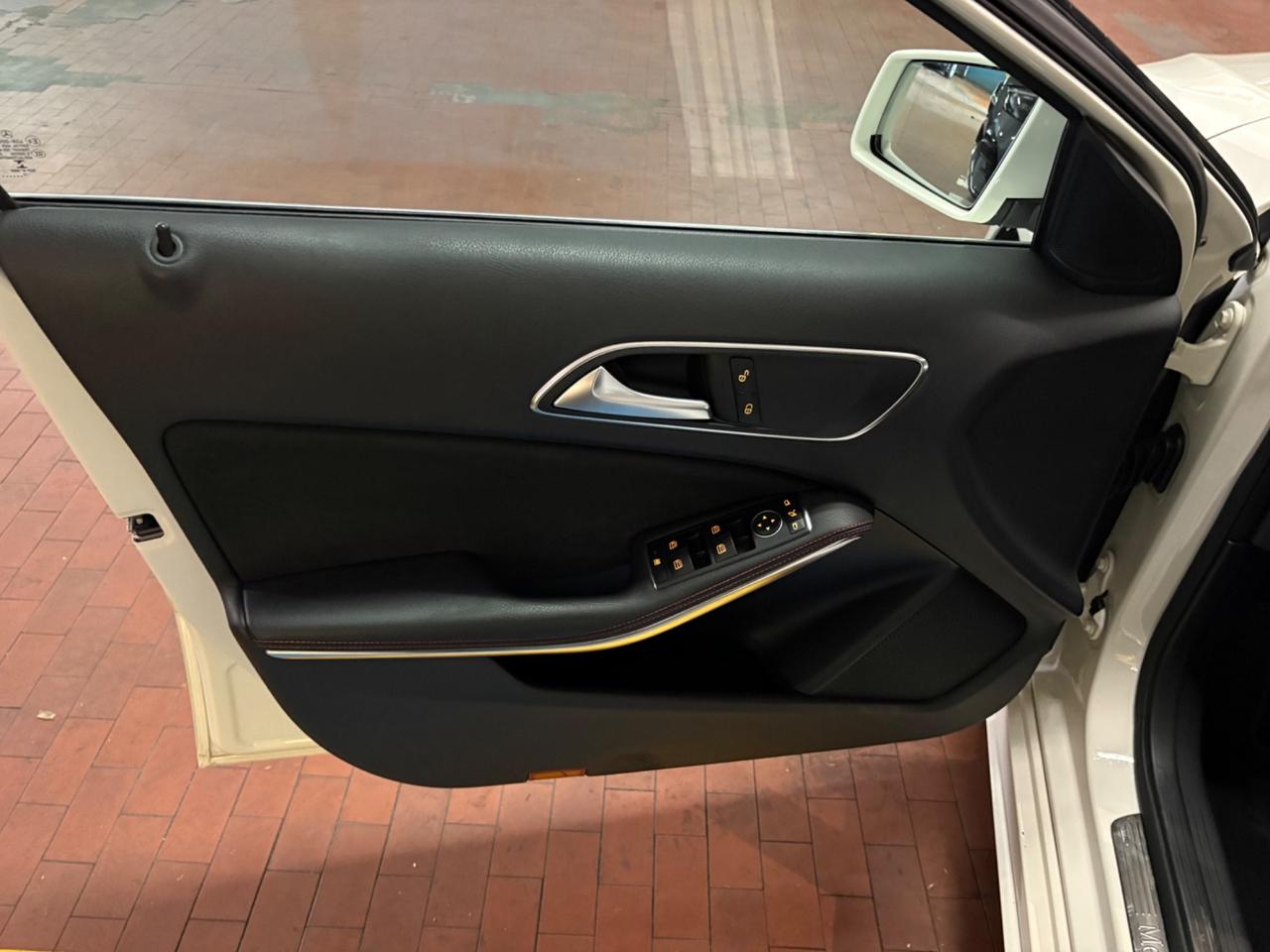 Mercedes-benz A 180 d Premium