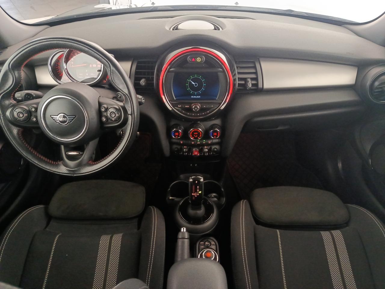 MINI Mini 4ª serie (F56) - Mini 2.0 Cooper SD aut. Hype