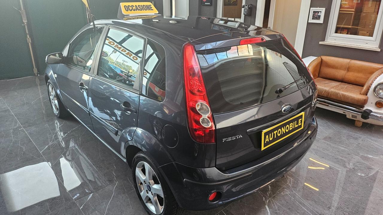 Ford Fiesta 1.4 TDCi 5p. Titanium