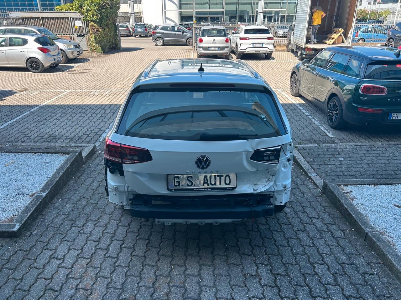 Volkswagen Passat Variant 2.0 tdi 122cv dsg DANNEGGIATA