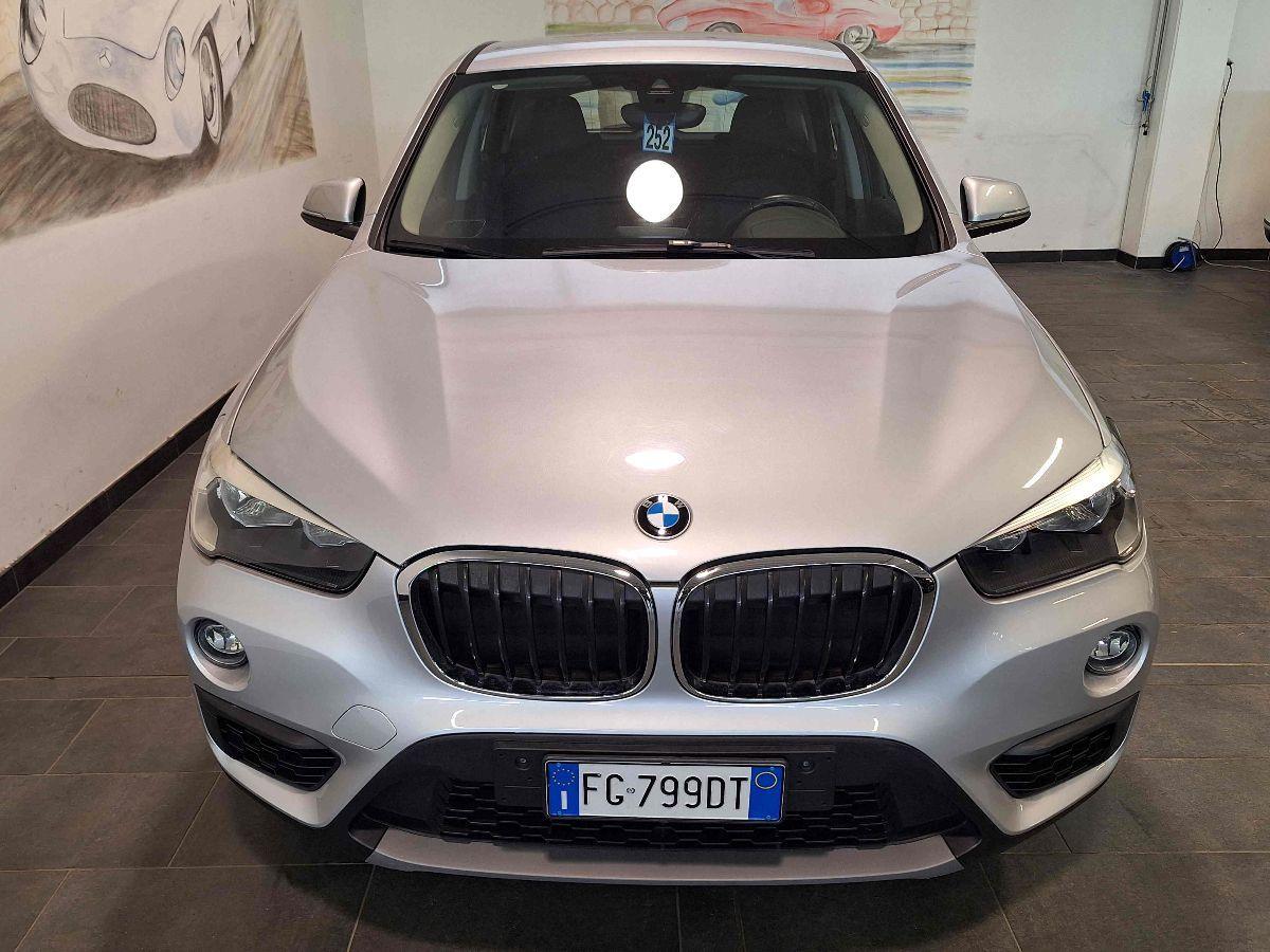 BMW X1 sDrive18i Adv - UNICO-PROPR - X NEO-PATENTATI - RETRO-CAMERA- PORTELLO ELETTR - GARANZIA