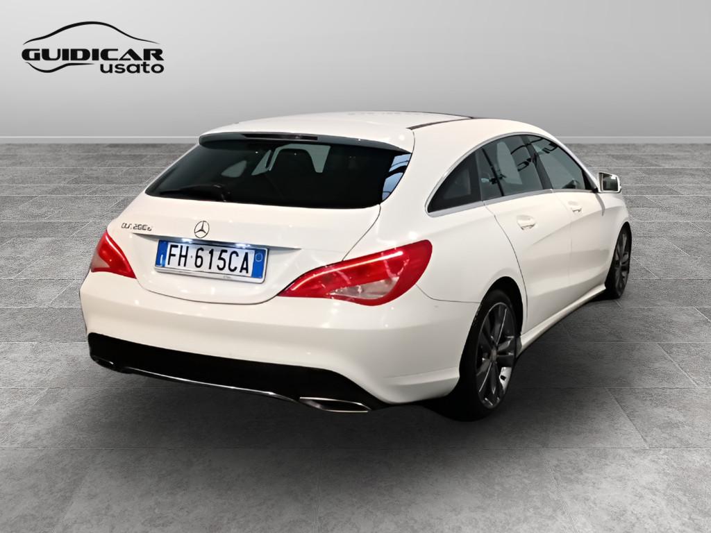 Mercedes-Benz CLA Shooting Brake - X117 - CLA Shooting Brake 200 d (cdi) Sport auto