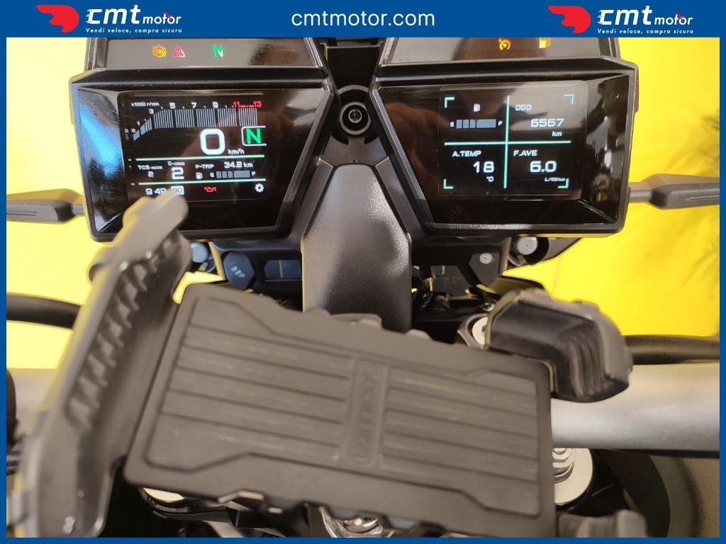 Yamaha Tracer 9 - 2024