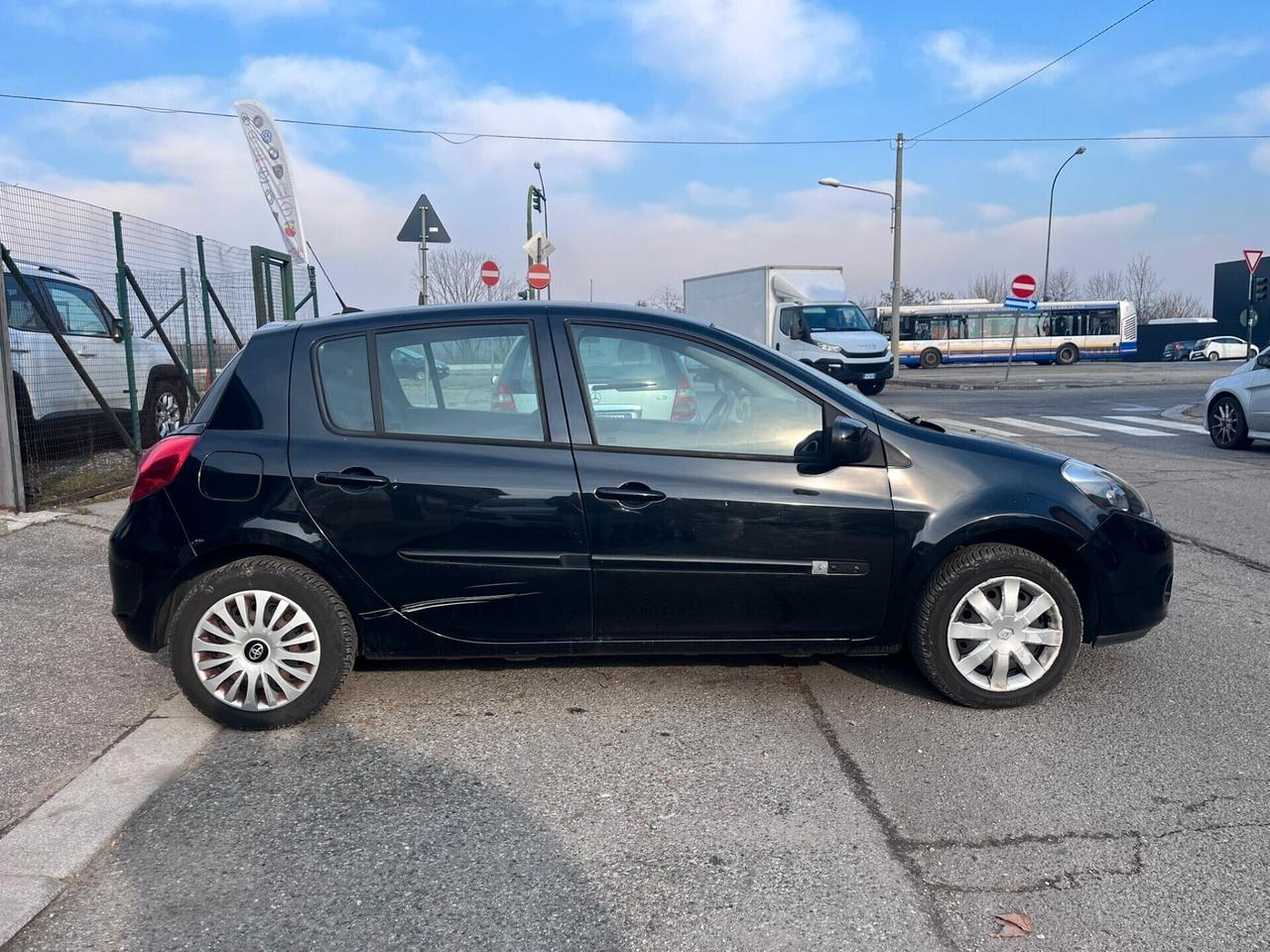 Renault Clio 1.2 16V 5 porte GPL Dynamique