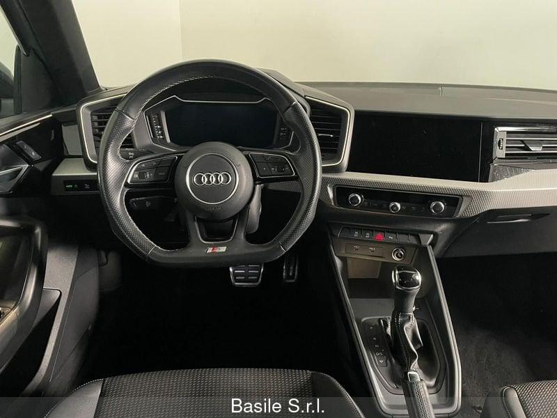 Audi A1 citycarver 30 TFSI S tronic Identity Contrast