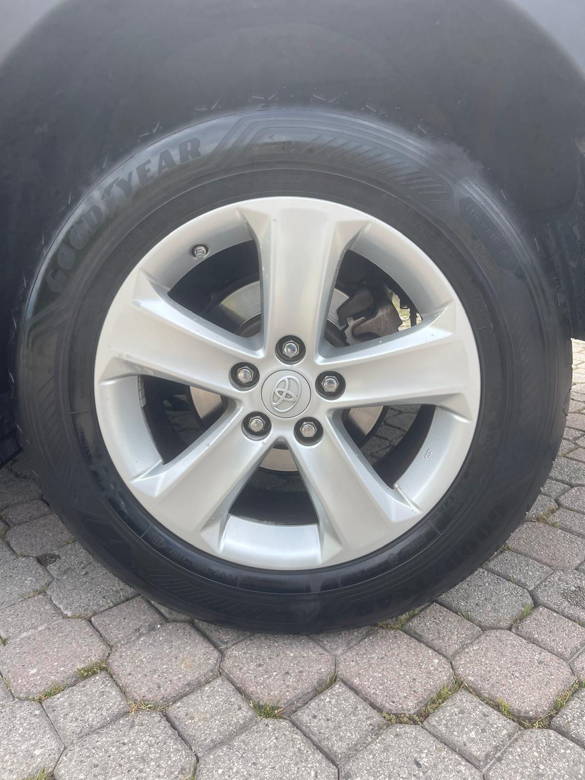 Toyota RAV 4 RAV4 2.0 D-4D 2WD