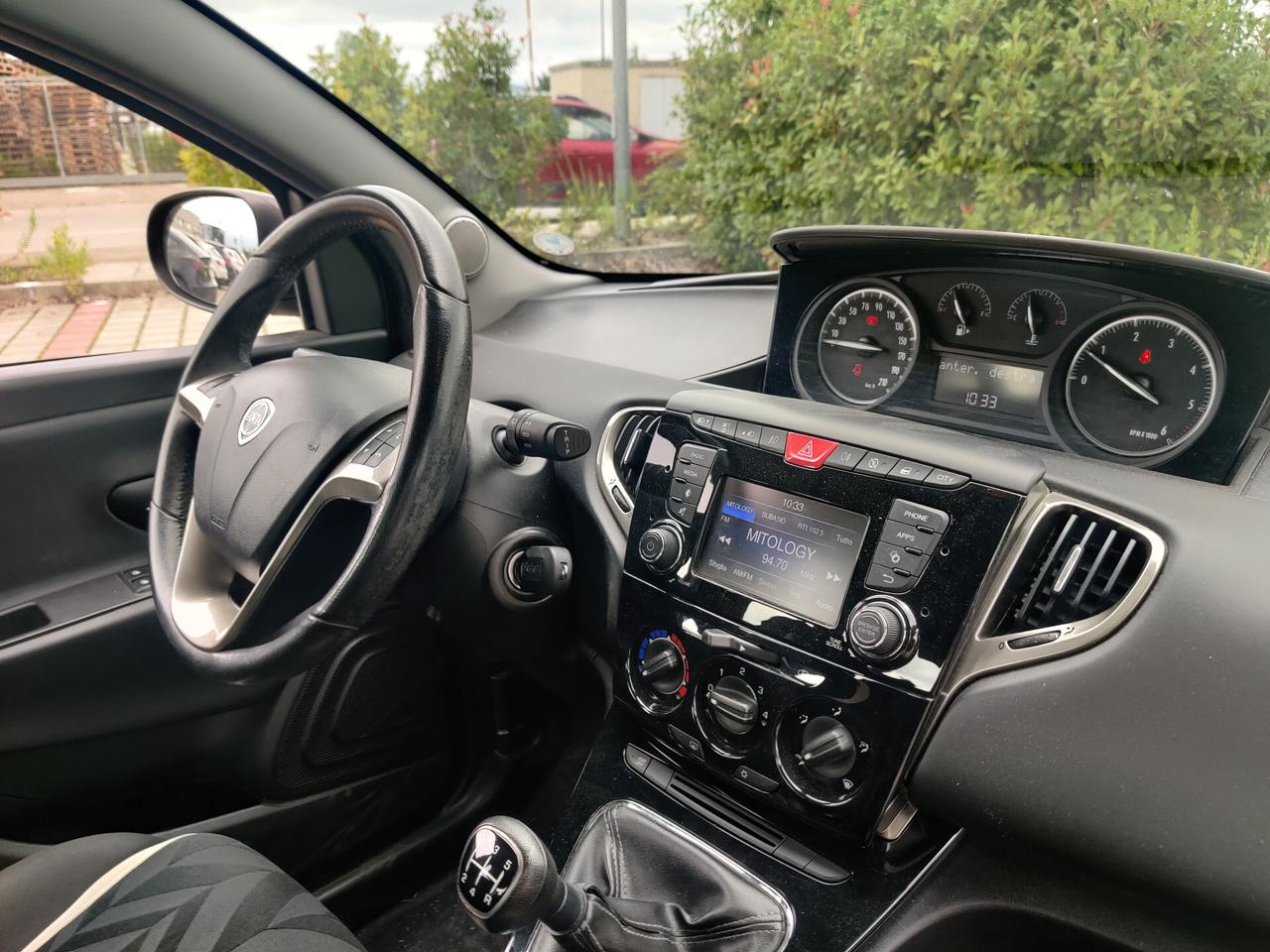 Lancia Ypsilon 1.3 MJT 16V 95 CV 5 porte S&S Gold