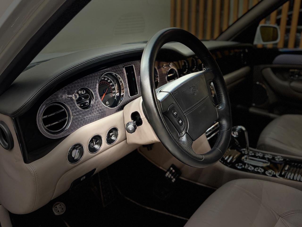 BENTLEY ARNAGE T 6.75 V8 TURBO - 457CV - UNIPRO - PERFETTA