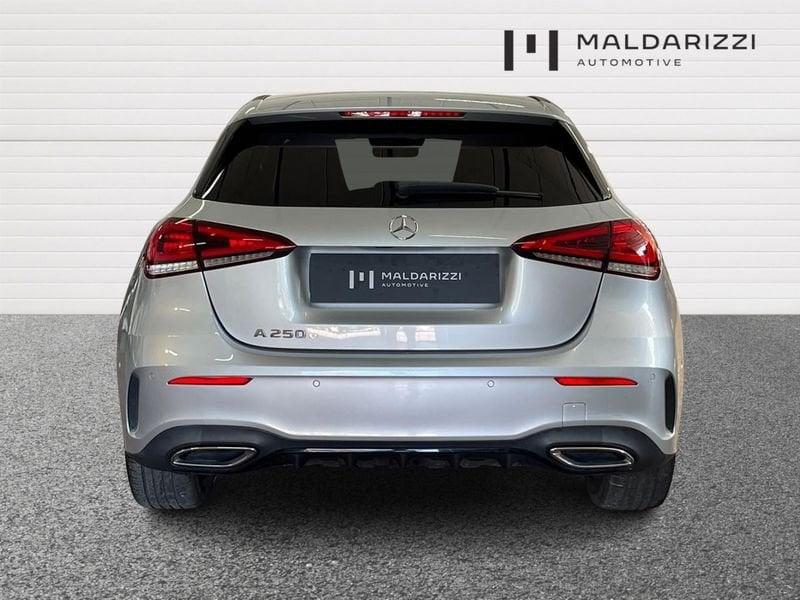 Mercedes-Benz Classe A - W177 2018 A 250 e phev (eq-power) Premium Plus edition auto