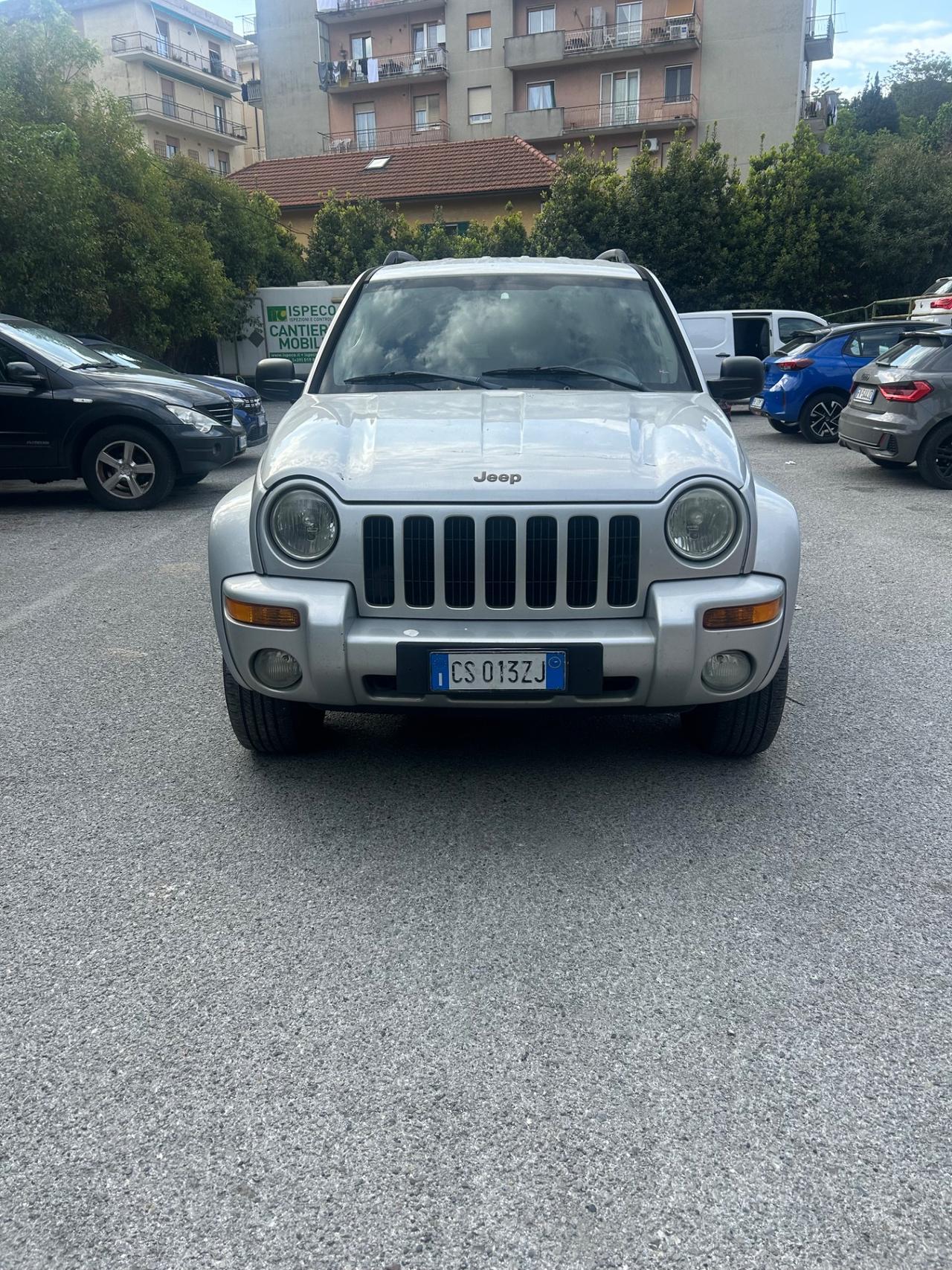 Jeep Cherokee 2.5 CRD Sport