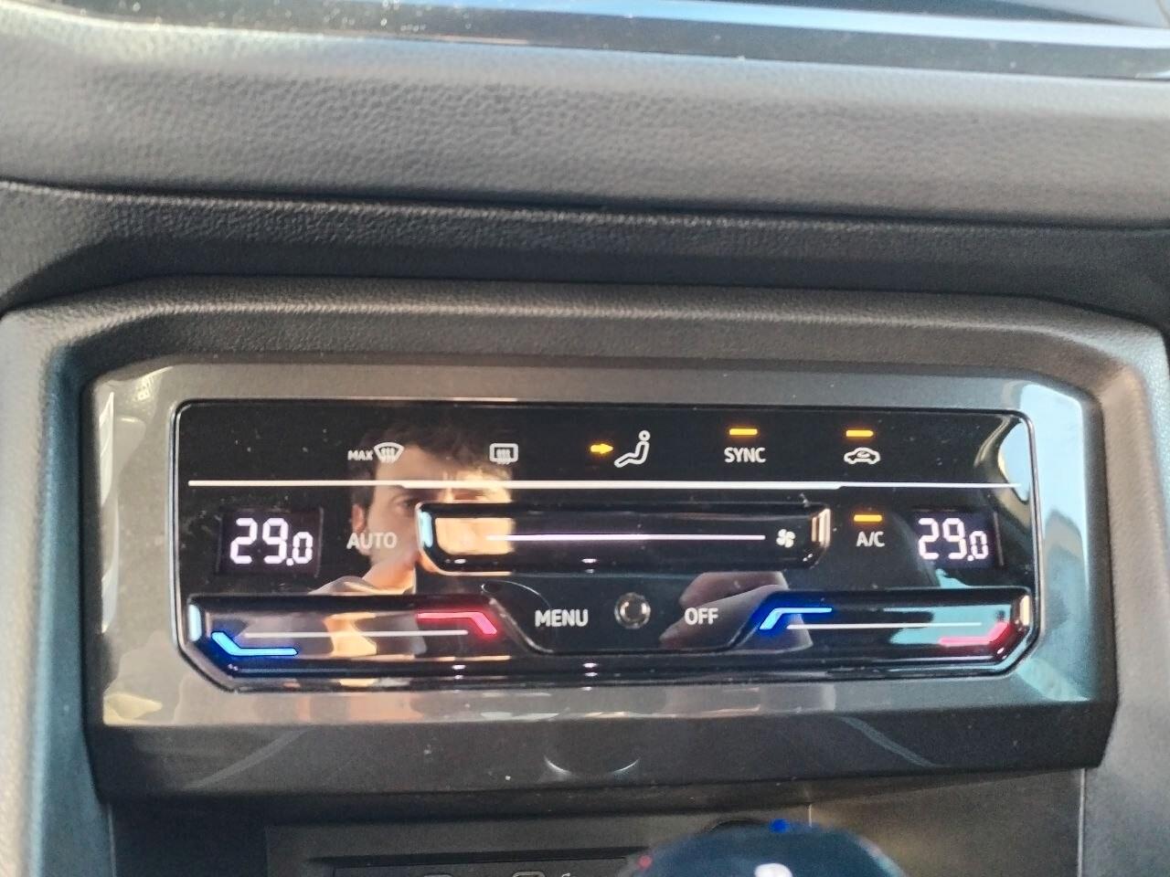 Volkswagen Tiguan 2.0 TDI 150 CV SCR DSG R-Line