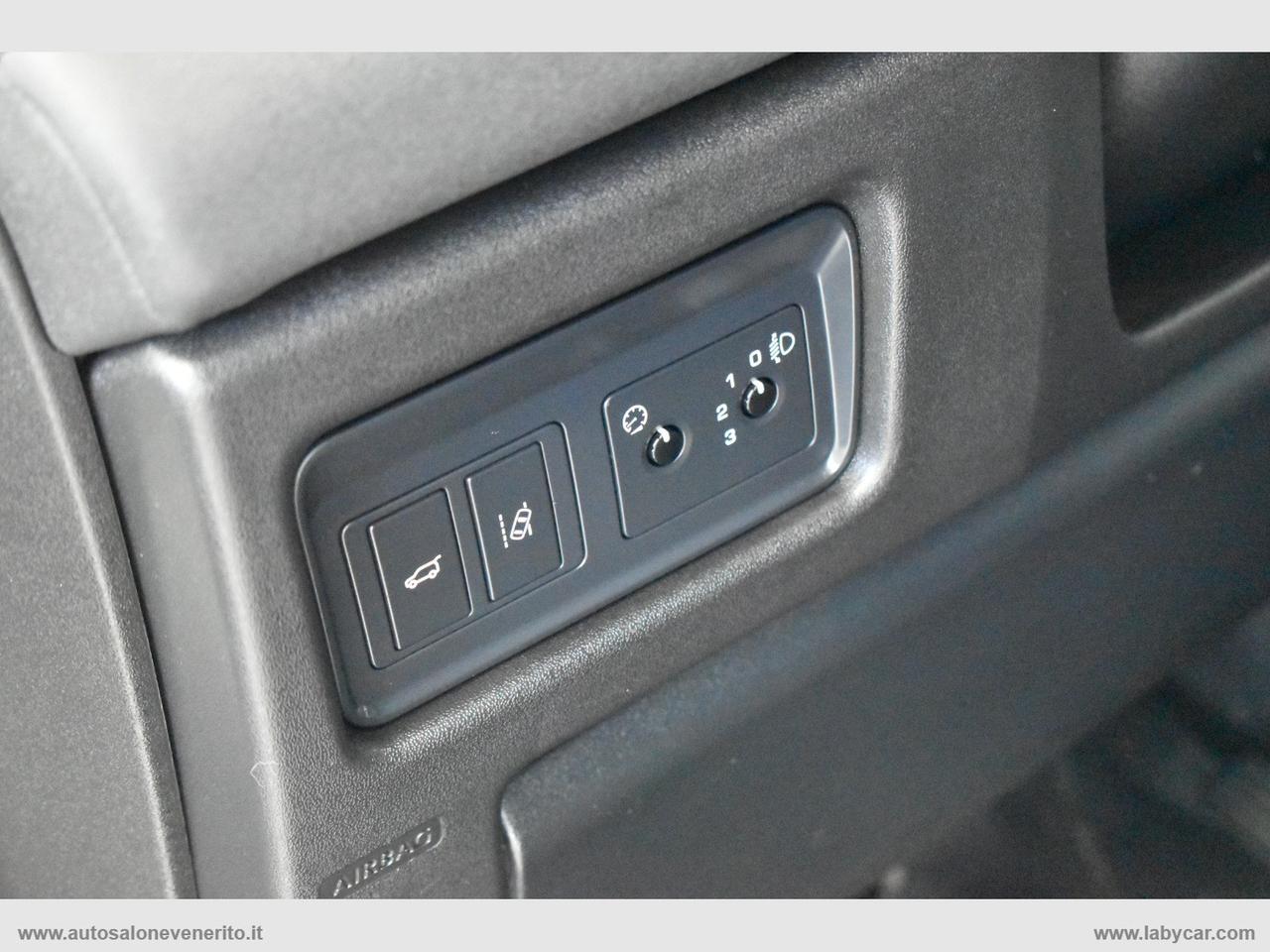 LAND ROVER Discovery Sport 2.2 TD4 SE