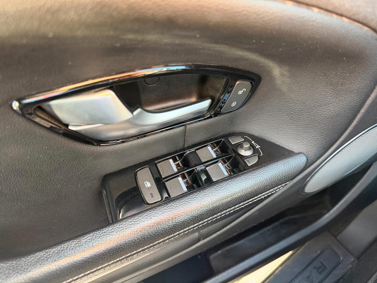 RANGE ROVER EVOQUE 2017 2.0 DIESEL 150 CV *TAGLIANDATA