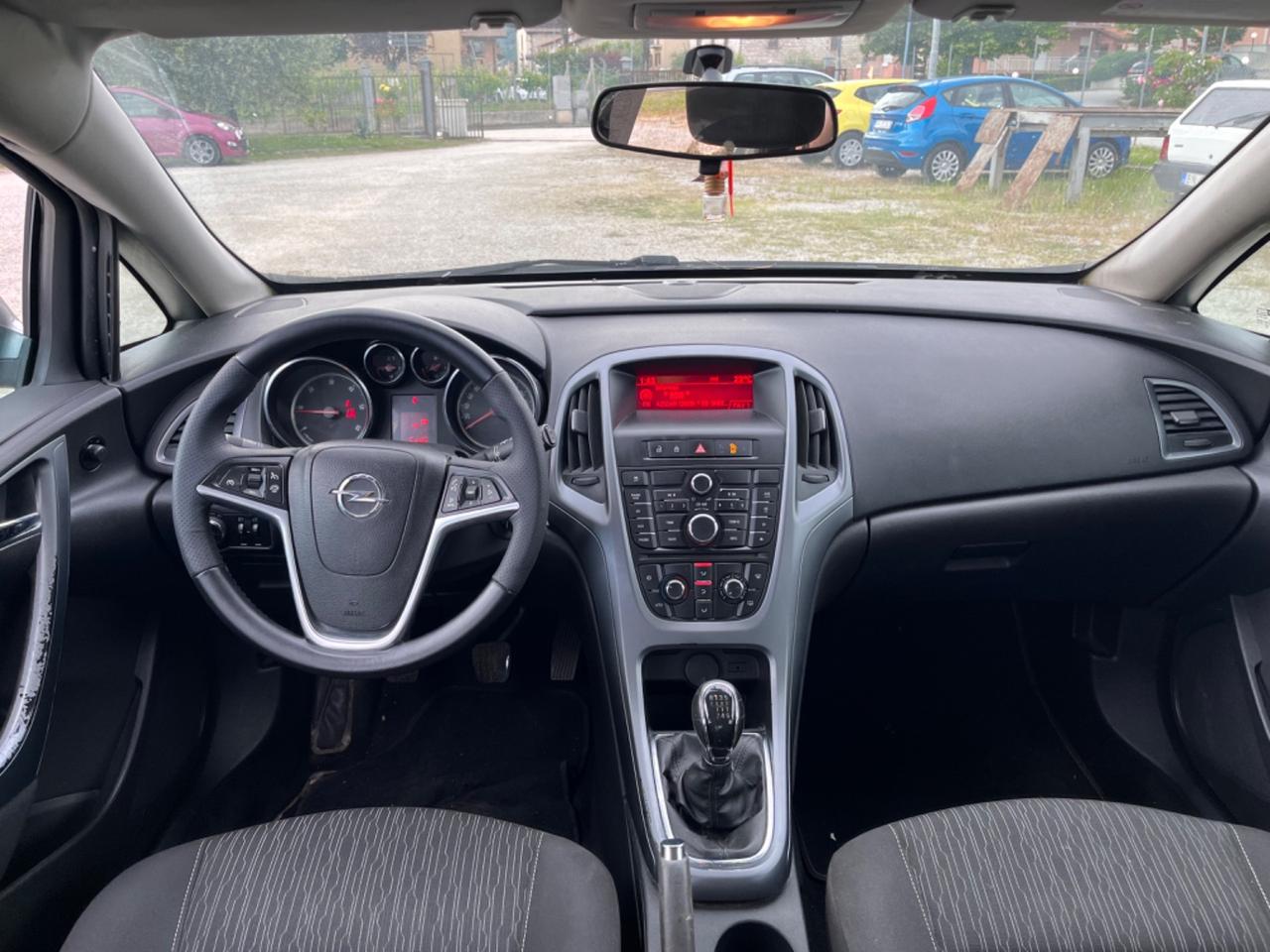 Opel Astra 1.7 CDTI 110CV Sports Tourer Cosmo