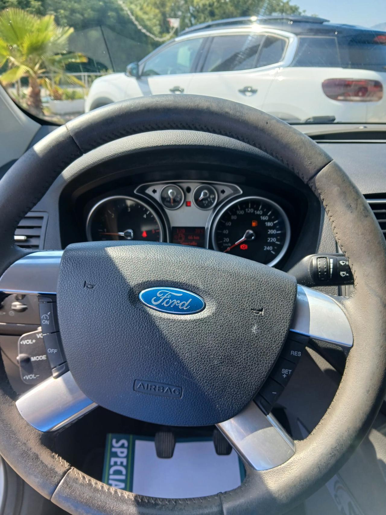Ford Kuga 2.0 TDCi 136 CV 4WD Titanium DPF