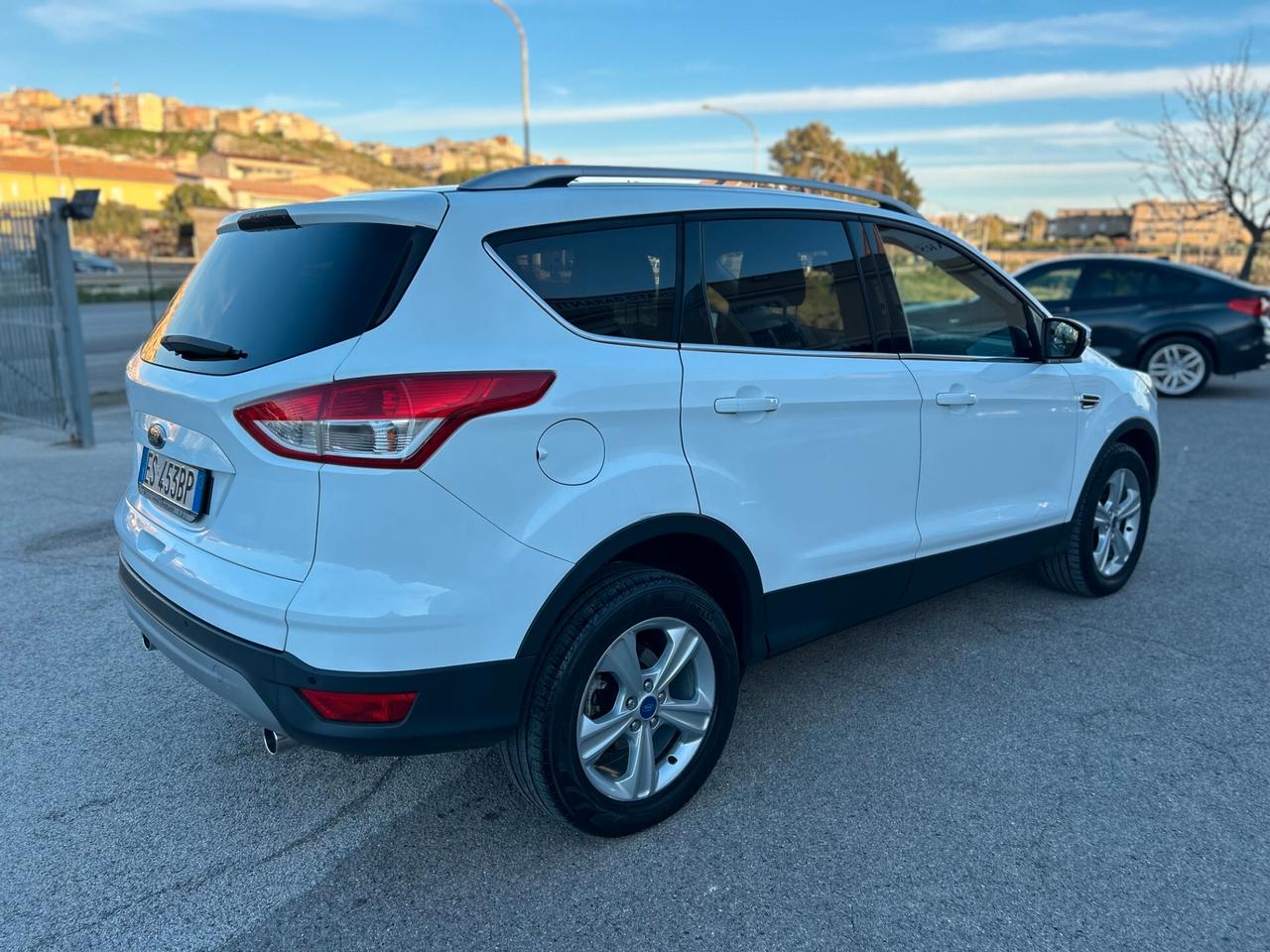 Ford Kuga 2.0 TDCi 140 CV 2WD Titanium DPF