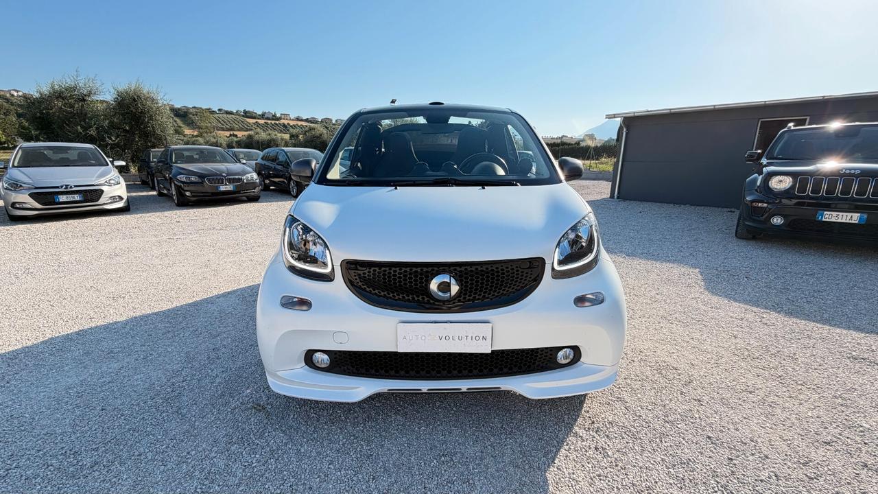 Smart ForTwo 70 cv cabrio Prime allestimento BRABUS 93.116 km