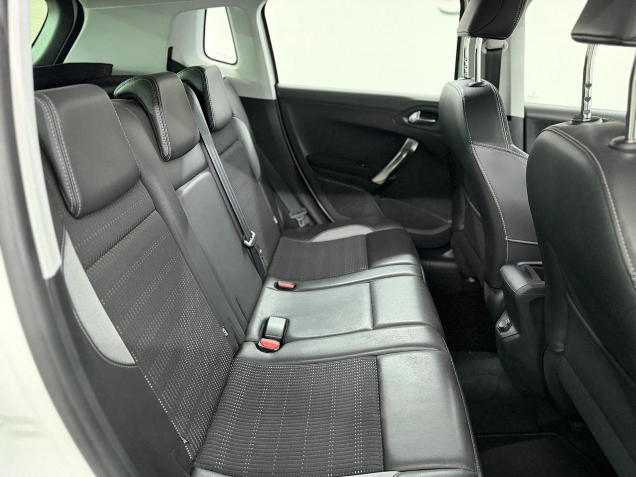 PEUGEOT 2008 (anno 2014)