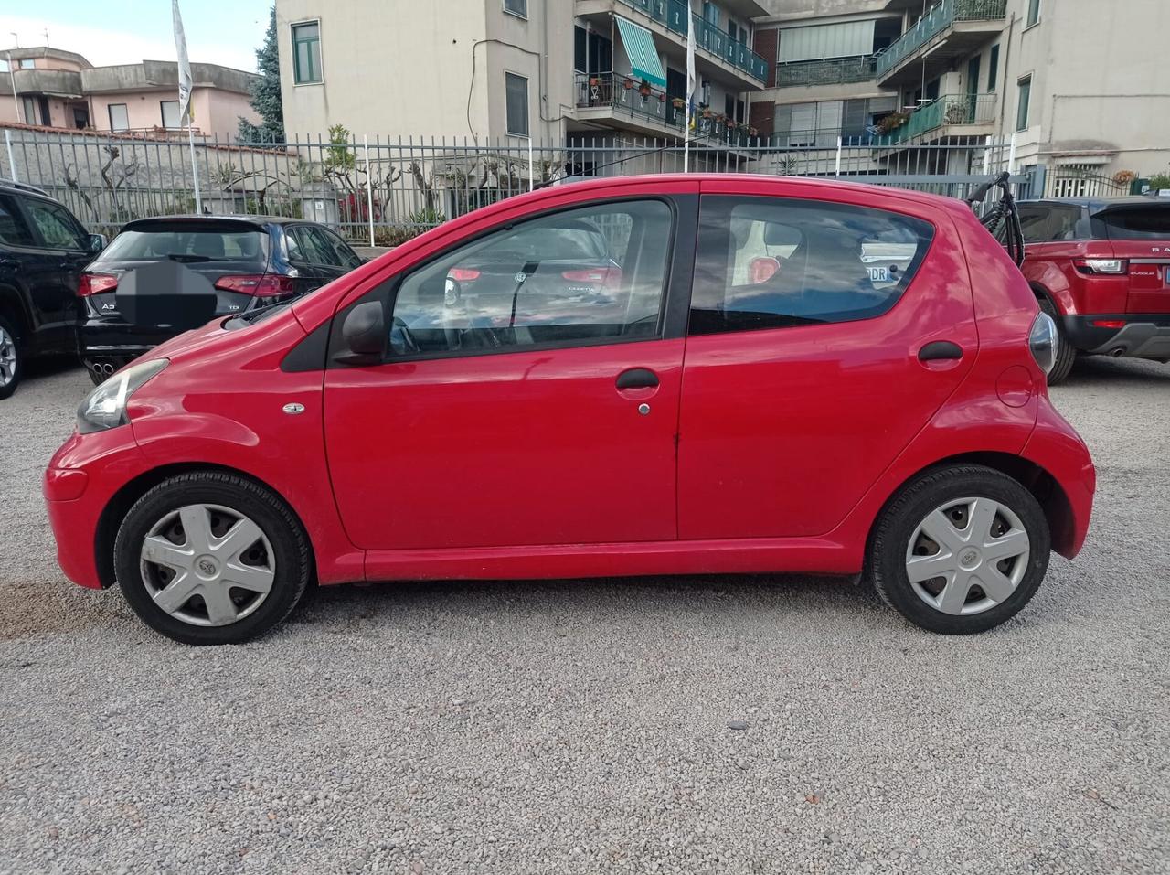 Toyota Aygo 1.0 12V VVT-i 5 porte Sol Connect-2012