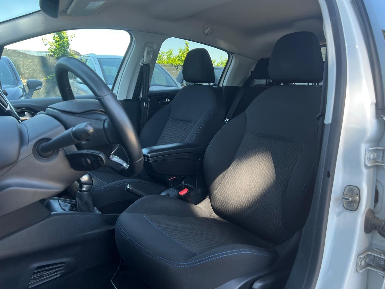 Peugeot 208 PureTech 82 Stop&Start