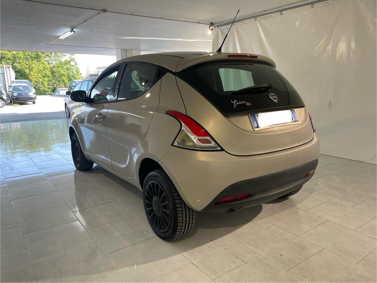 DA 150€ AL MESE YPSILON 2013 ECOCHIC 900 85 CV TWINAIR