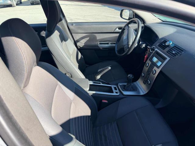 VOLVO V50 1.6 D cat Summum senza nessun lavoro da fare