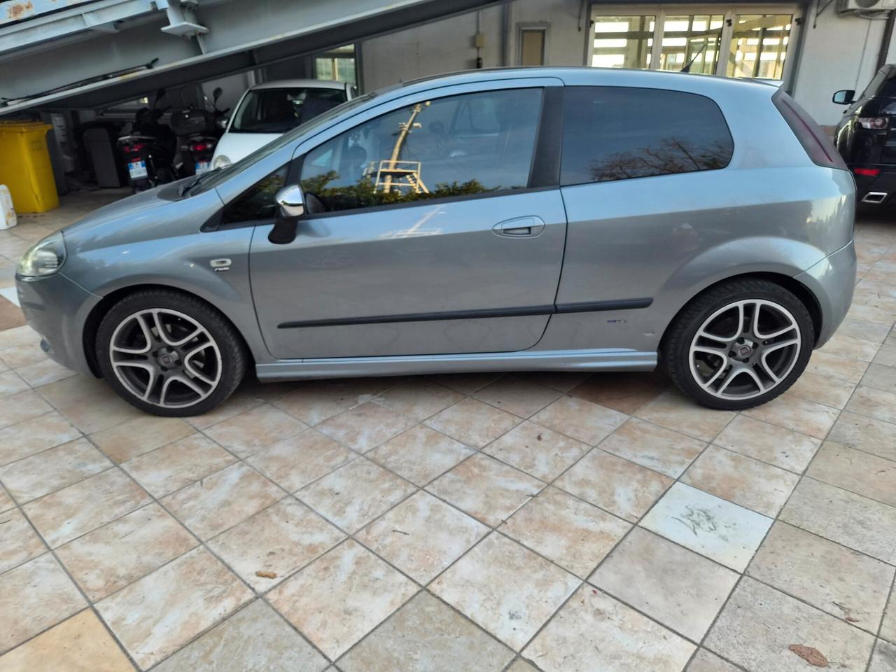 Fiat Grande Punto 1.9 MJT 130 CV 3 porte Sport
