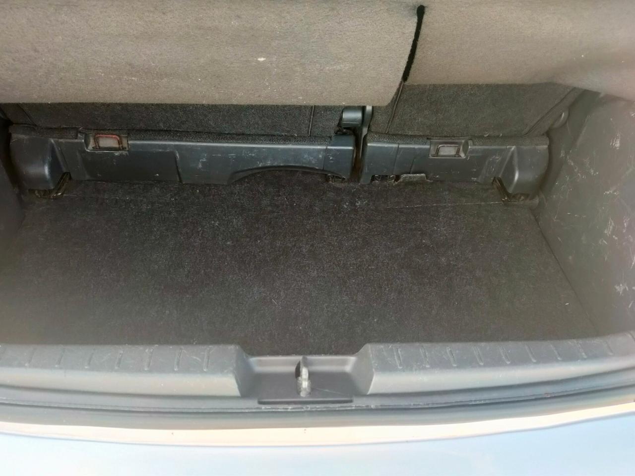Toyota Yaris 1.0 5 porte Sol