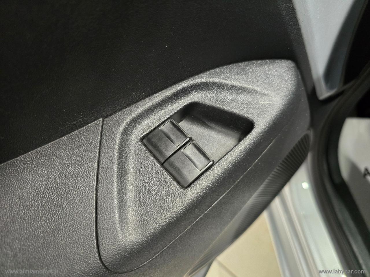 TOYOTA Aygo 1.0 VVT-i 69 CV 5p. x-play TSS