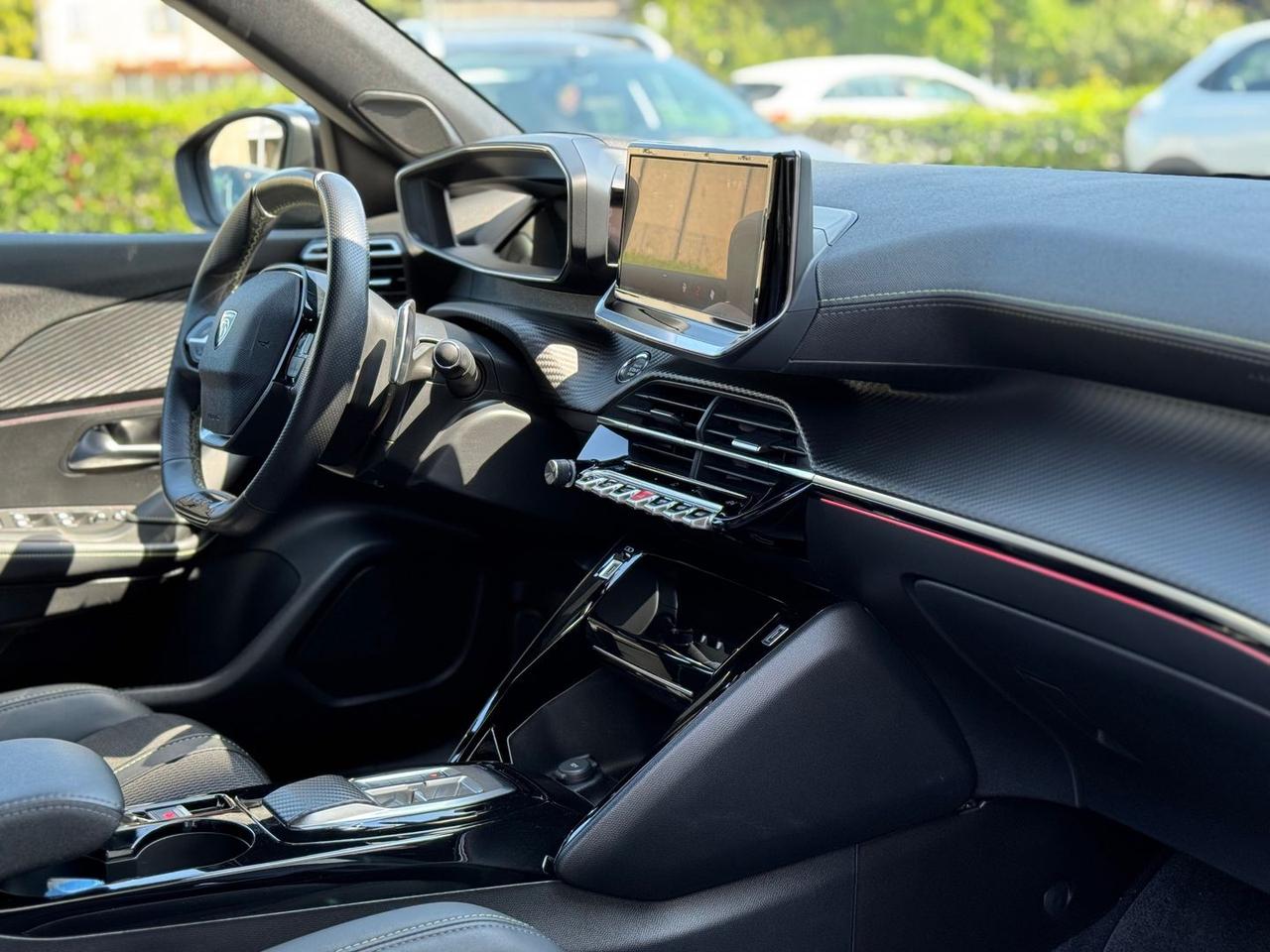 Peugeot 2008 GT 1.5 Blue HDI 130 #10379