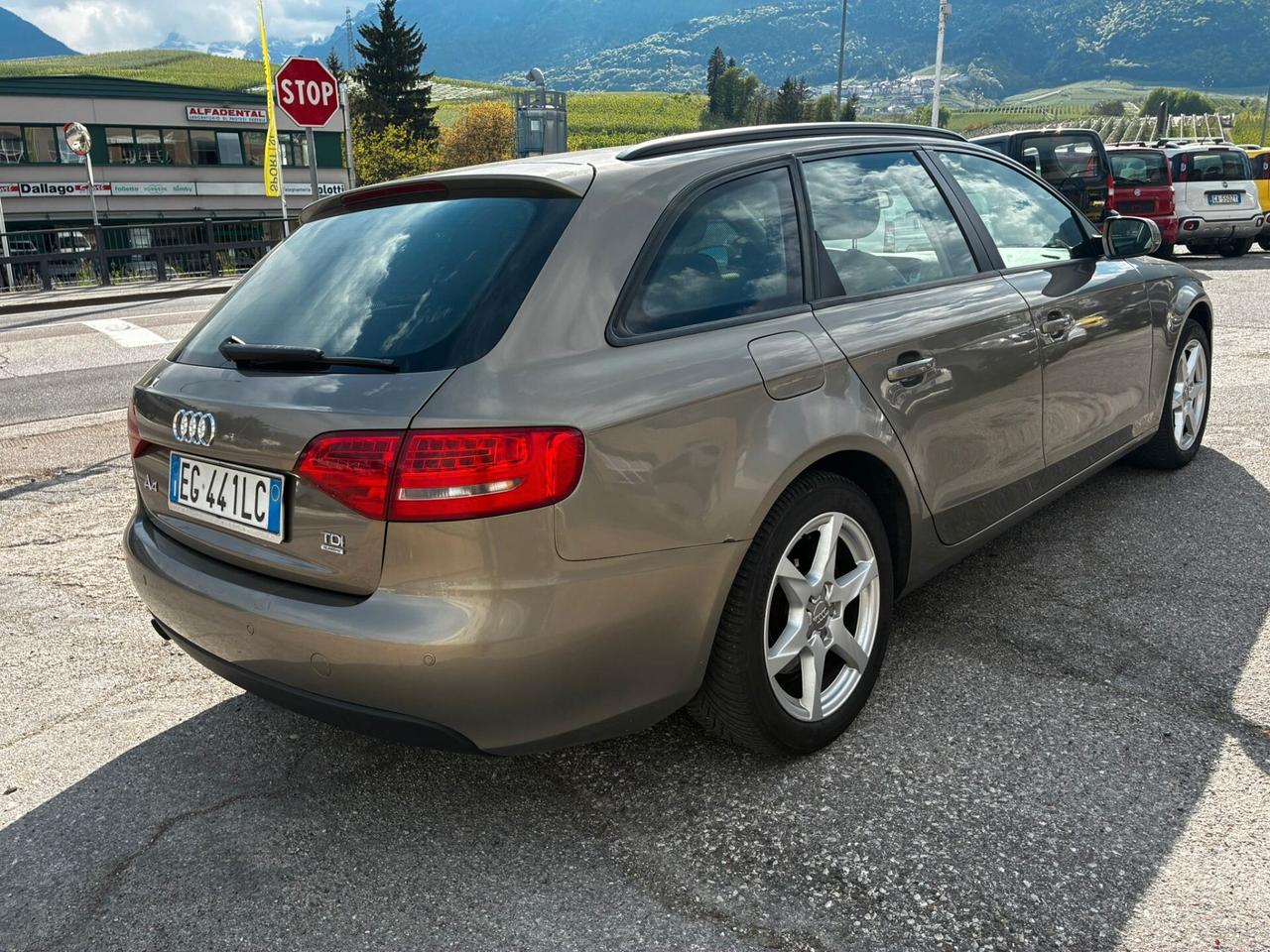 AUDI A4 4x4 AVANT 2.0 TDI 143CV QUATTRO MANUALE