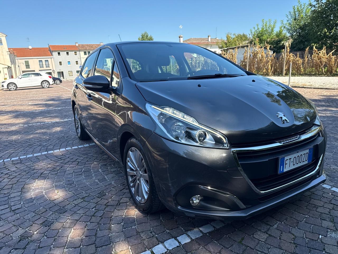 Peugeot 208 BlueHDi 100 S&S 5 porte GT Line