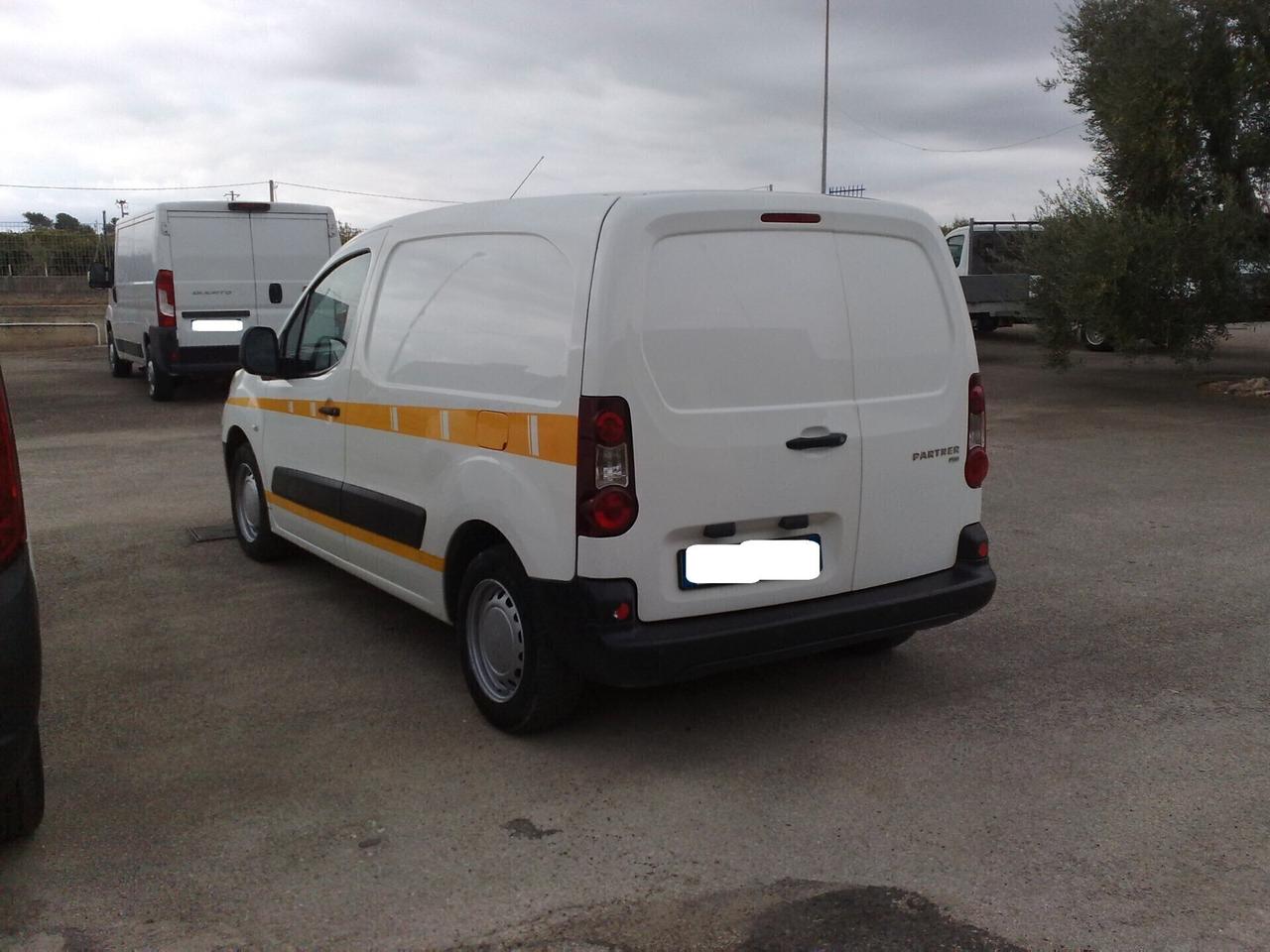 Peugeot partner 1.6hdi 90cv AUTOMATICO - 2012