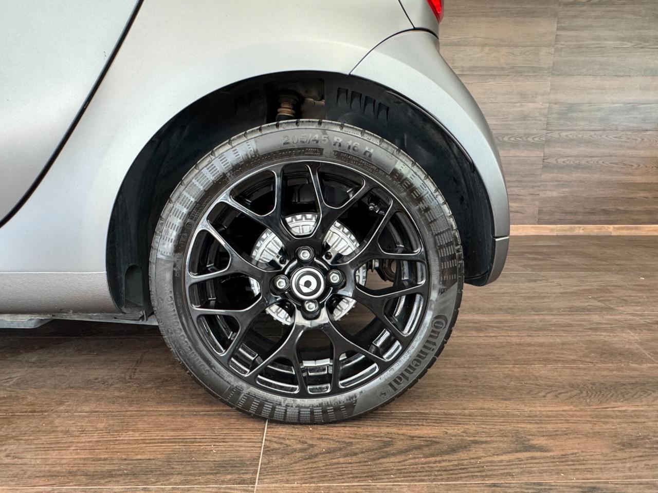 Smart ForTwo 70 1.0 twinamic cabrio Suitegrey Grey-NAVI-LED-ITALIANA-TAGLIANDI MERCEDES