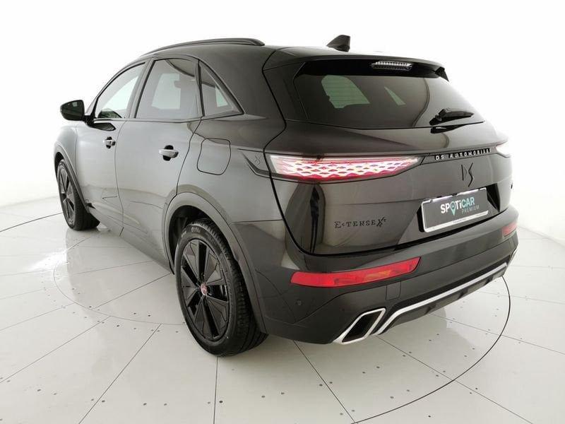 DS DS 7 1.6 e-tense phev Performance Line+ 4x4 300cv auto