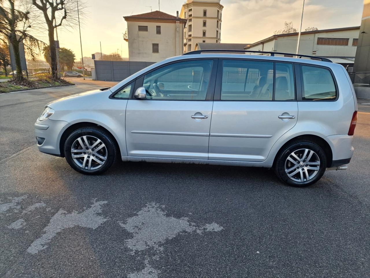 Volkswagen Touran 2.0 Highline Ecofuel
