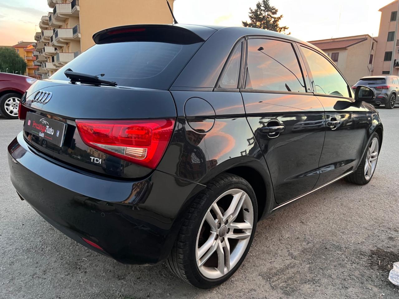 Audi A1 1.6 TDI S line edition 90 cv ok neopatentati