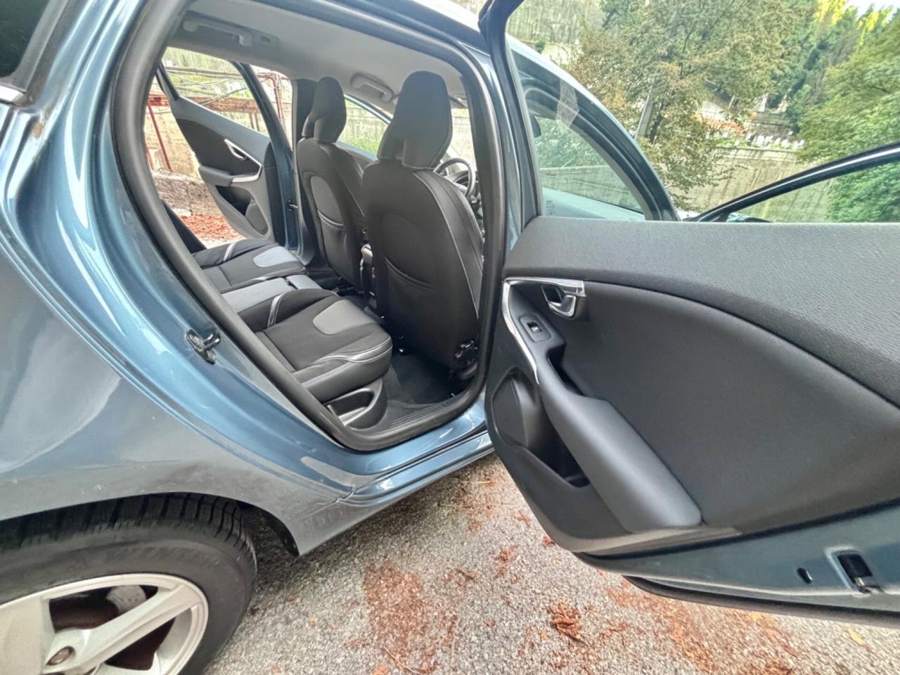 Volvo V40 D3 Momentum V40 2.0