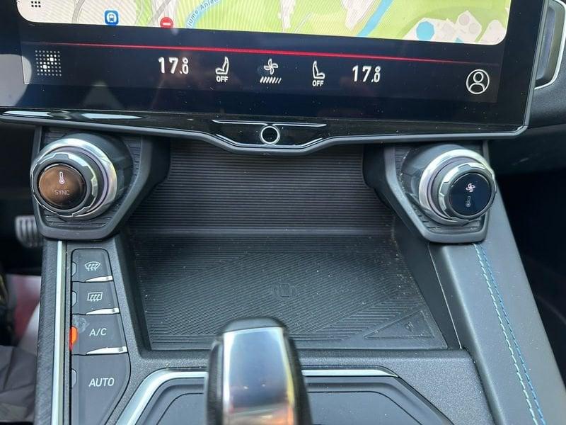 Lynk & Co 01 01 1.5 td phev auto