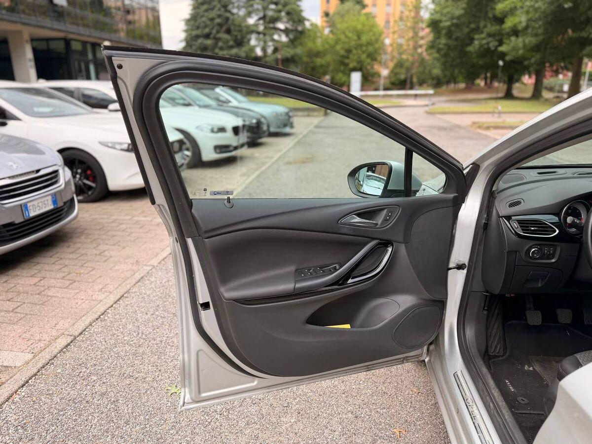Opel Astra 1.6 cdti Innovation s&s 110cv