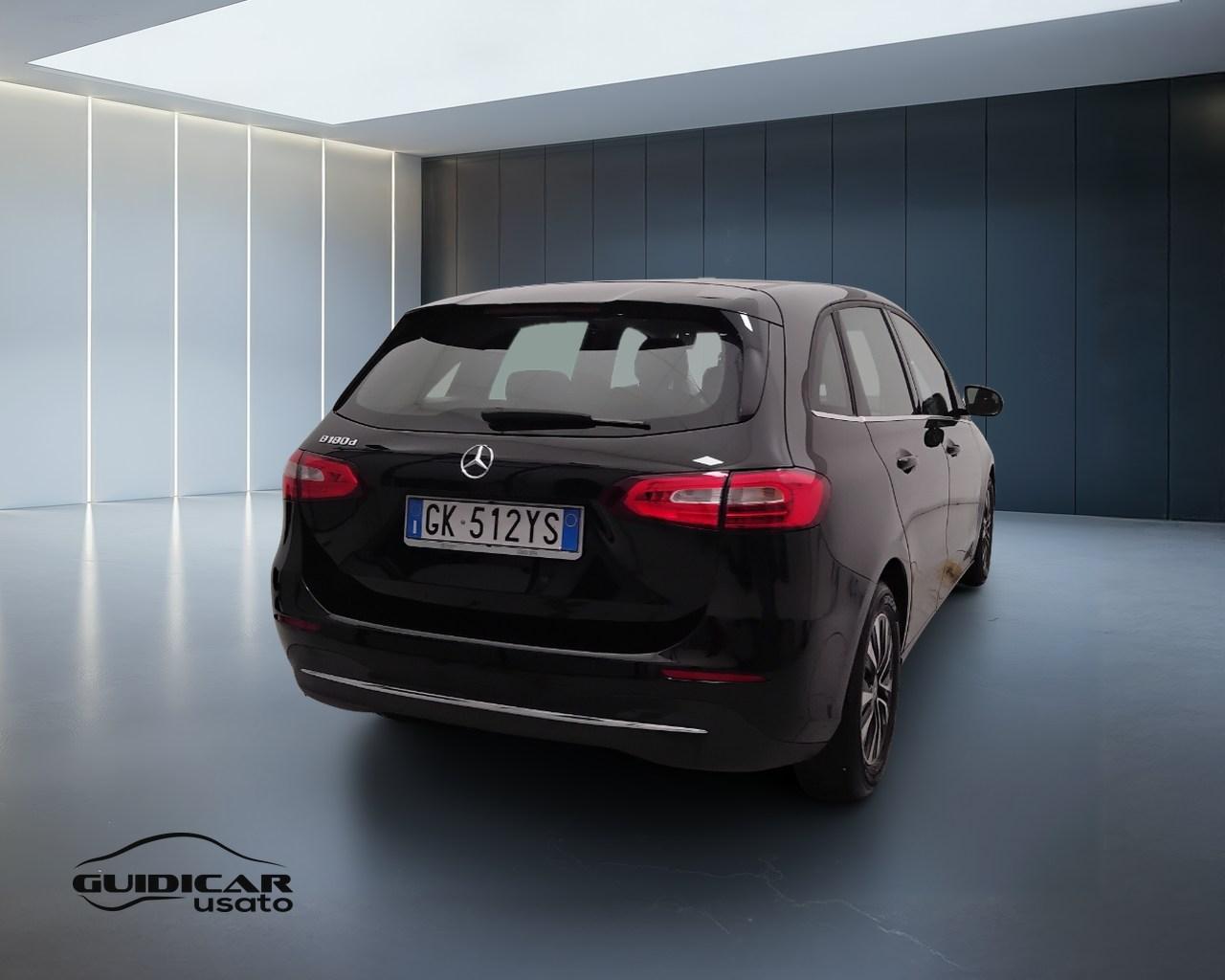 Mercedes-Benz Classe B - W247 2018 - B 180 d Sport auto