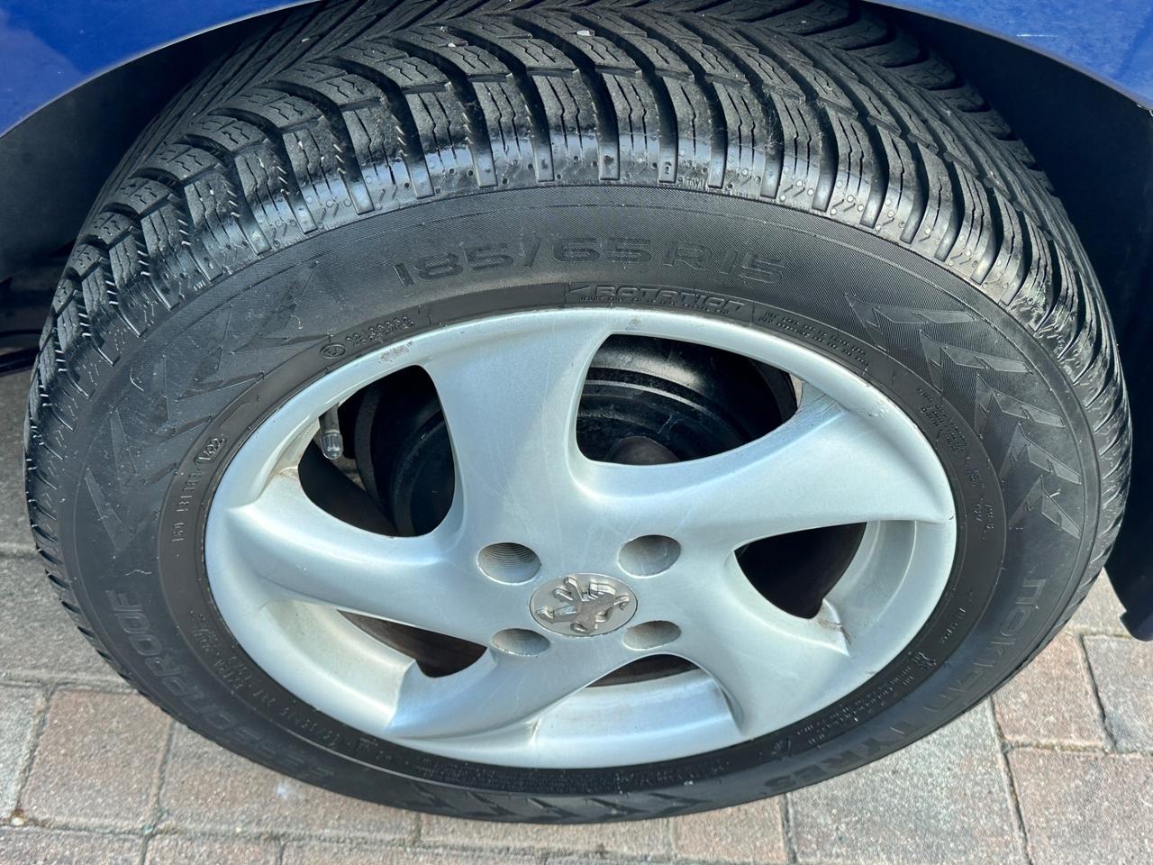 Peugeot 207 1.4 Benzina ok per neopatentati